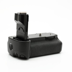 Canon BG-E2N Battery Grip for Canon 20D 30D 40D 50D Digital SLR Cameras (Retail Package)