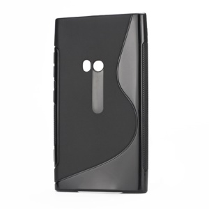 S Shape TPU Gel Back Case for Nokia Lumia 920 - Black