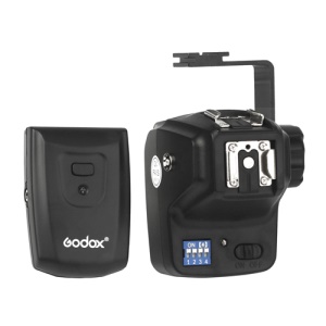 MT-16 Wireless Remote Studio Speedlite Trigger with Hot Shoe Mounts