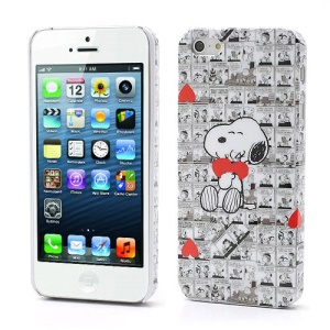 Snoopy and Red Heart iPhone 5 Hard Shell Case