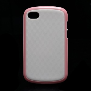 Cube Pattern TPU and Plastic Hybrid Case Shell for BlackBerry Q10 - White / Pink