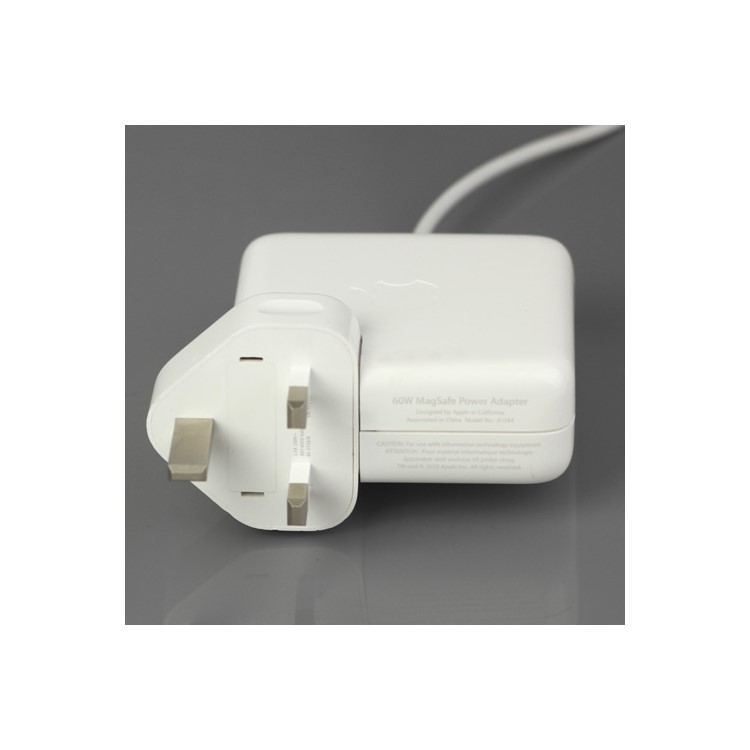 Apple 60W MagSafe AC Power Adapter for MacBook / 13-inch MacBook Pro - UK Plug