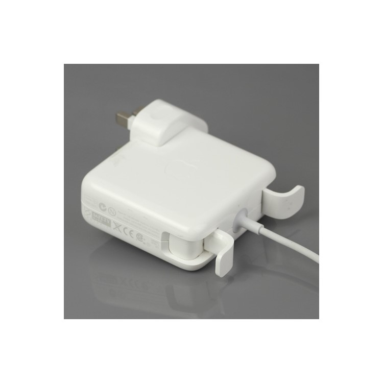 Apple 60W MagSafe AC Power Adapter for MacBook / 13-inch MacBook Pro - UK Plug
