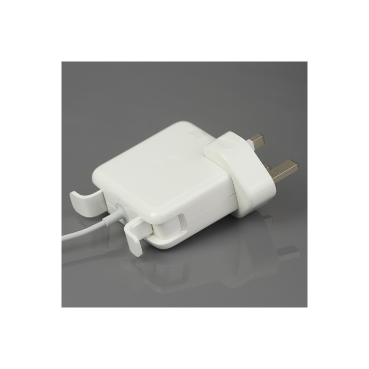 Apple 60W MagSafe AC Power Adapter for MacBook / 13-inch MacBook Pro - UK Plug