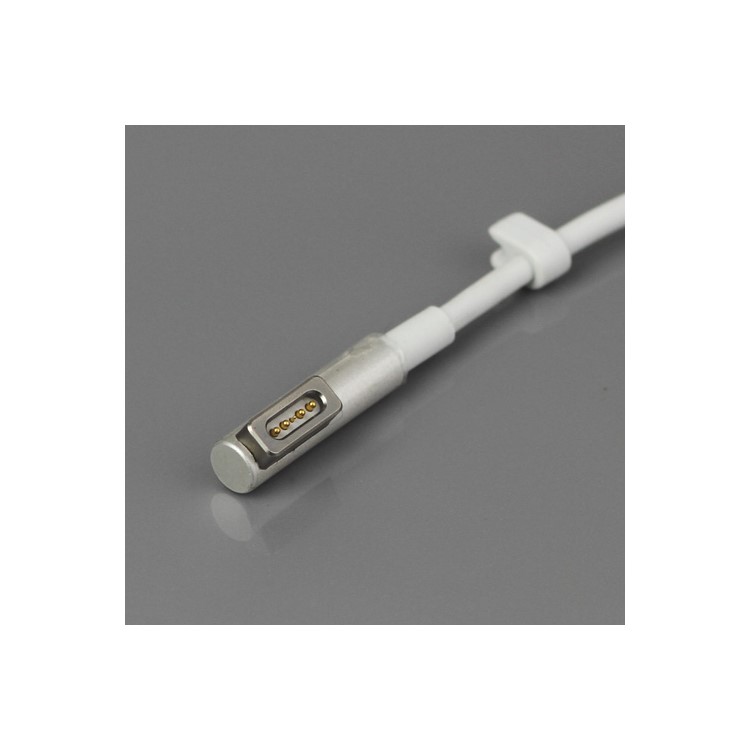 Apple 60W MagSafe AC Power Adapter for MacBook / 13-inch MacBook Pro - UK Plug
