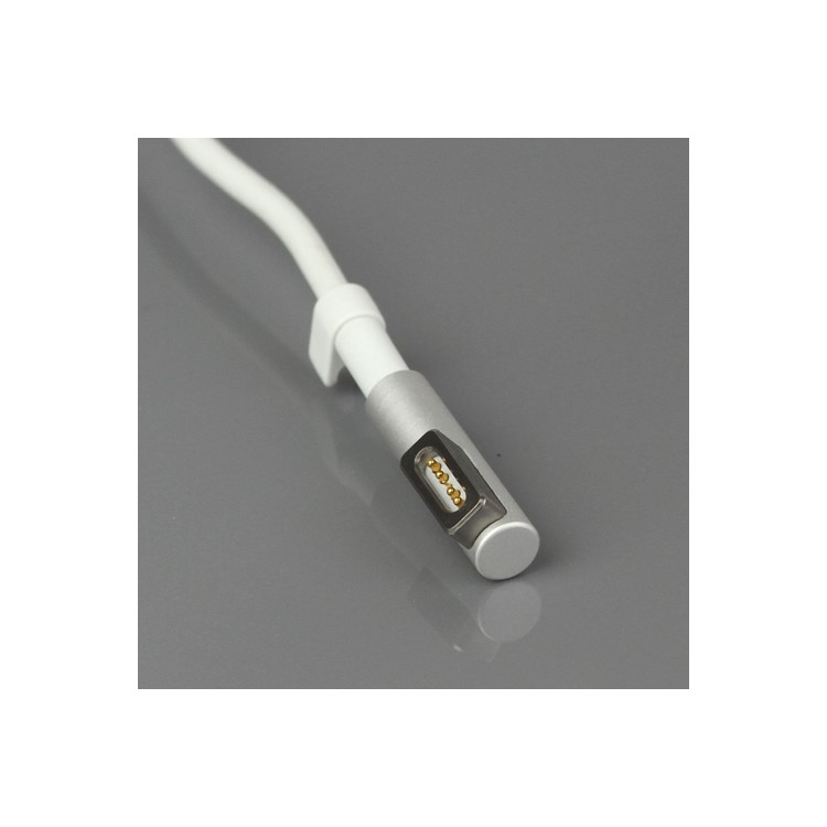 Apple 85W AC MagSafe Power Adapter for MacBook Pro 15-inch and 17-inch - EU Plug