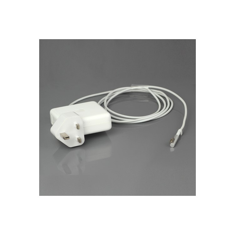 Apple 85W AC MagSafe Power Adapter for MacBook Pro 15-inch and 17-inch - UK Plug
