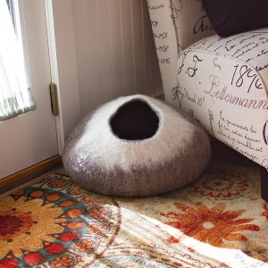 cat bed cave cocoon