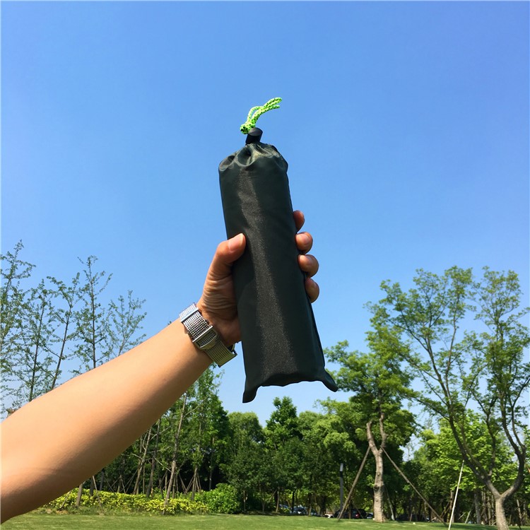 Thickened Picnic Blanket Moisture-proof Mat Pad (200 x 150cm) with Four Pegs - Blackish Green-2