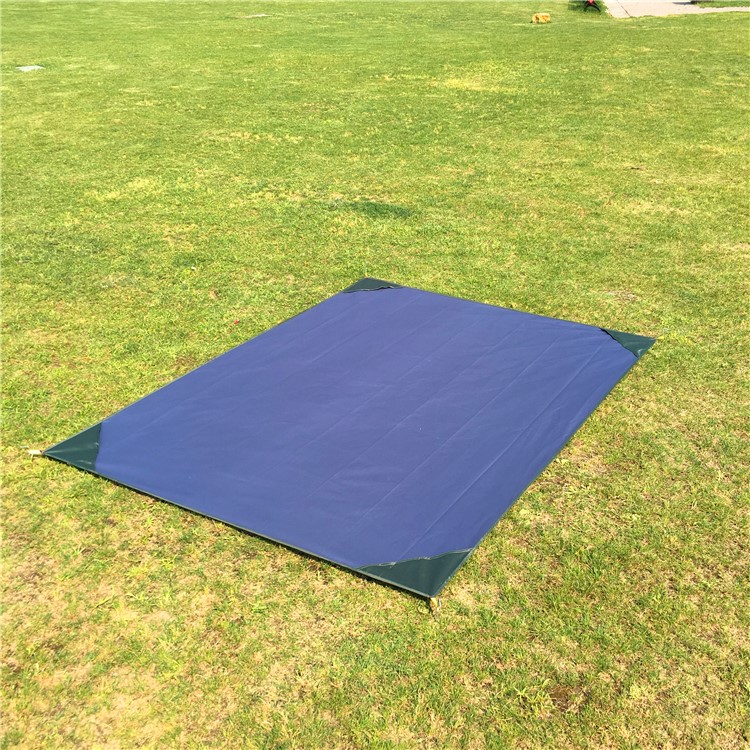 Thickened Picnic Blanket Moisture-proof Mat Pad (200 x 150cm) with Four Pegs - Blackish Green-8