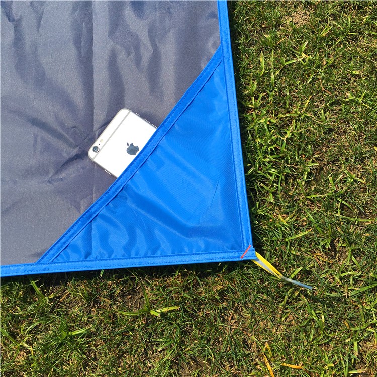 Outdoor 200 x 150cm Waterproof Anti-damp Picnic Mat with Four Pegs - Blue-12