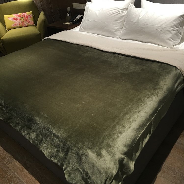 Sherpa Throw Luxury Blanket Reversible Fuzzy Microfiber All Season Woollen Blanket for Bed or Couch, Size 150 x 200cm - Green-3