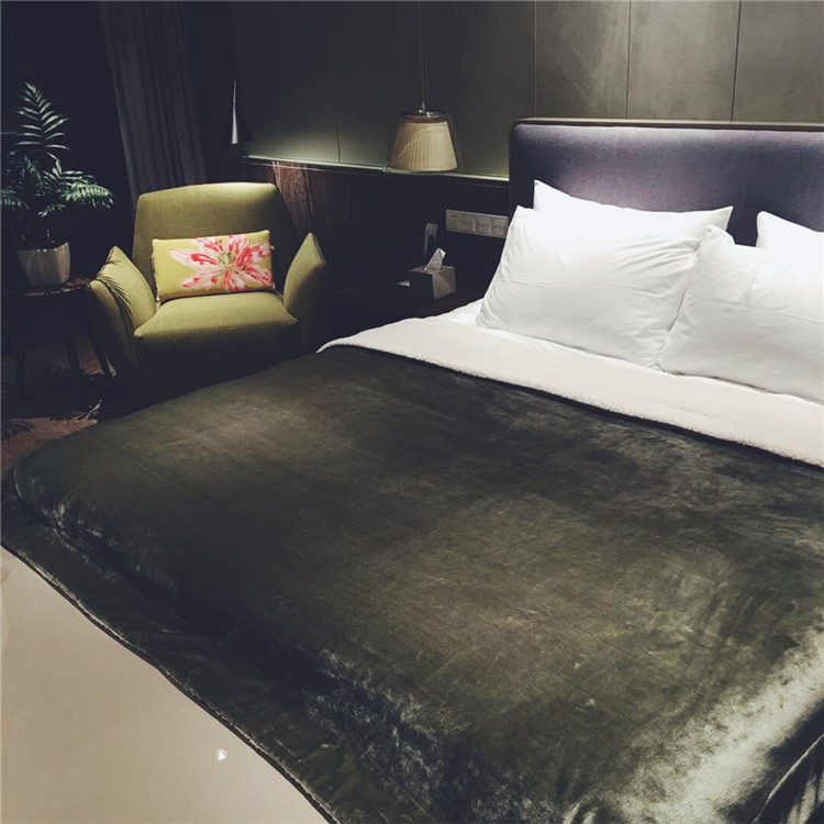 Sherpa Throw Luxury Blanket Reversible Fuzzy Microfiber All Season Woollen Blanket for Bed or Couch, Size 150 x 200cm - Green-8