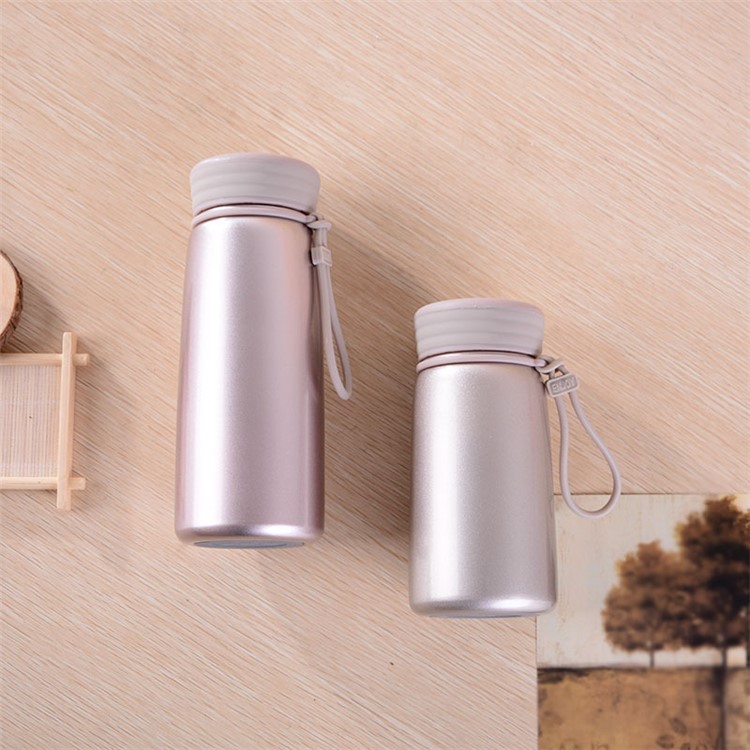 Fashion 304 Stainless Steel Vacuum Water Bottle with Silicone Hand Strap - 300ml / Gold Color-2