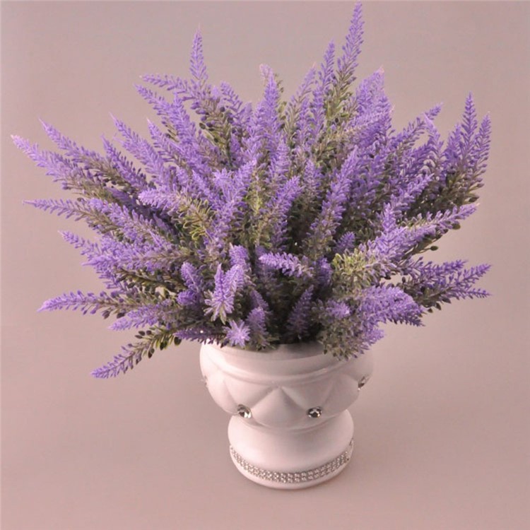Künstliche Blumen 2pcs / Pack Beflockten Plastiklavendel-Bündelpflanzen, Die Zaumblumenstrauß Innen-im Freienausgangsdekoration Hochhalten-5