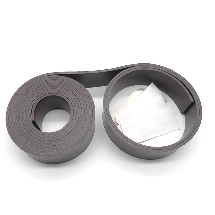 XM027 12PCS Water Tank Filters + 2PCS Side Brushes + 1PCS Main Brush + 1PCS Main Brush with Small Comb + 1PCS Main Brush Cover + 1PCS Virtual Wall + 2PCS Filters + 6PCS Mop Cloth-8