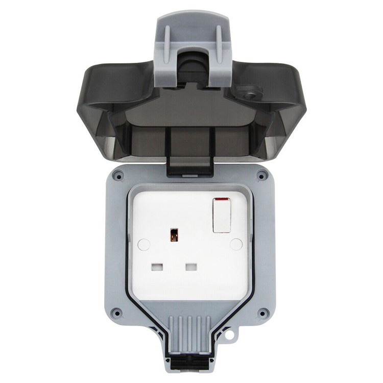Single Use Outdoor Waterproof Dustproof Storm Switched Socket - UK Plug-2