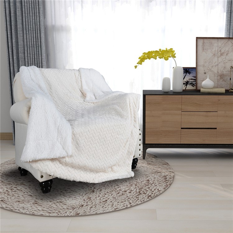 130x160cm Thickening Flannel Lamb Composite Home Office Double-Layer Blanket - Style J-2