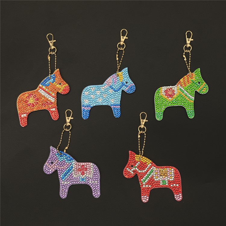 5Pcs Horse-shaped Cute Key Chain Pendant Keychain Holder Keyring Car Hanging Decor Decoration-2