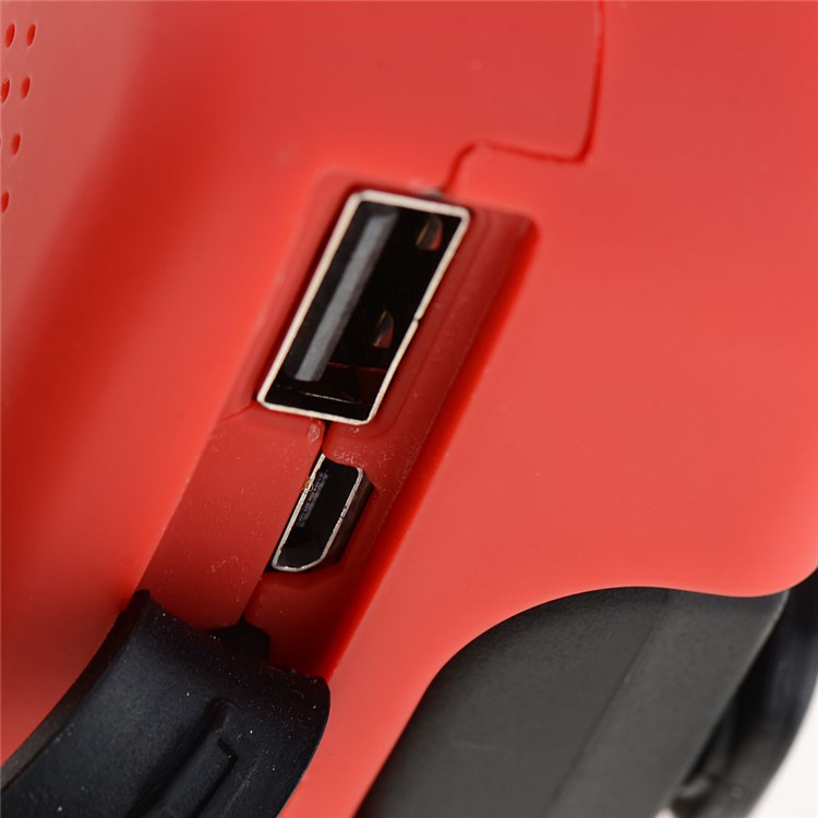 Emergency Solar Hand Crank Self Powered AM / FM Radio LED Flashlight - Red-5