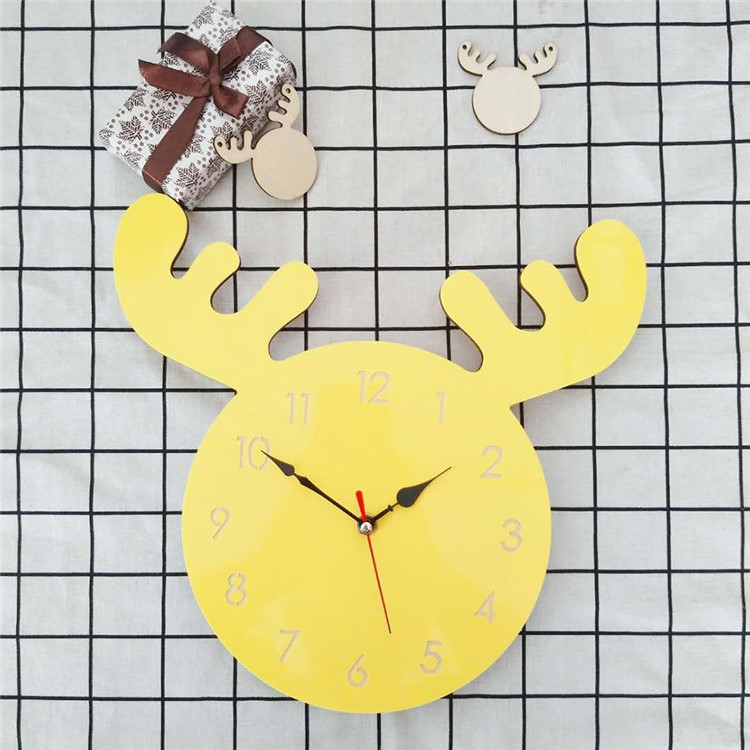 Cute Moose Decorative Quartz Wall Clock Battery Operated Silent Clock for Living Room, Bedroom - Yellow-2