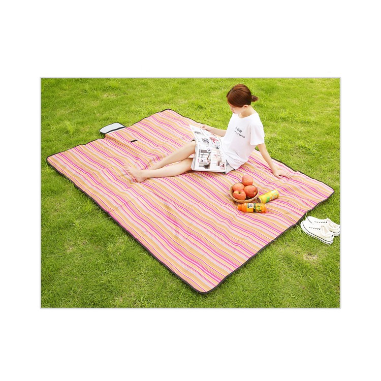 Moisture-proof Beach Mat Outdoor Picnic Blanket Rug Mattress Pad 150x100cm-4