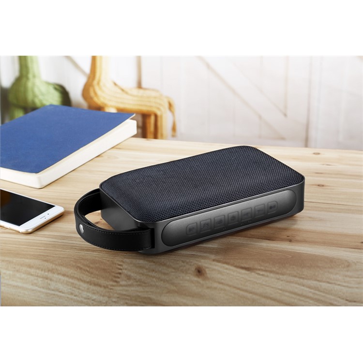 JOYROOM M10 Portable 8800mAh Power Bank Wireless Bluetooth Speaker Support Hands-free Call/TF Card/AUX-in-14