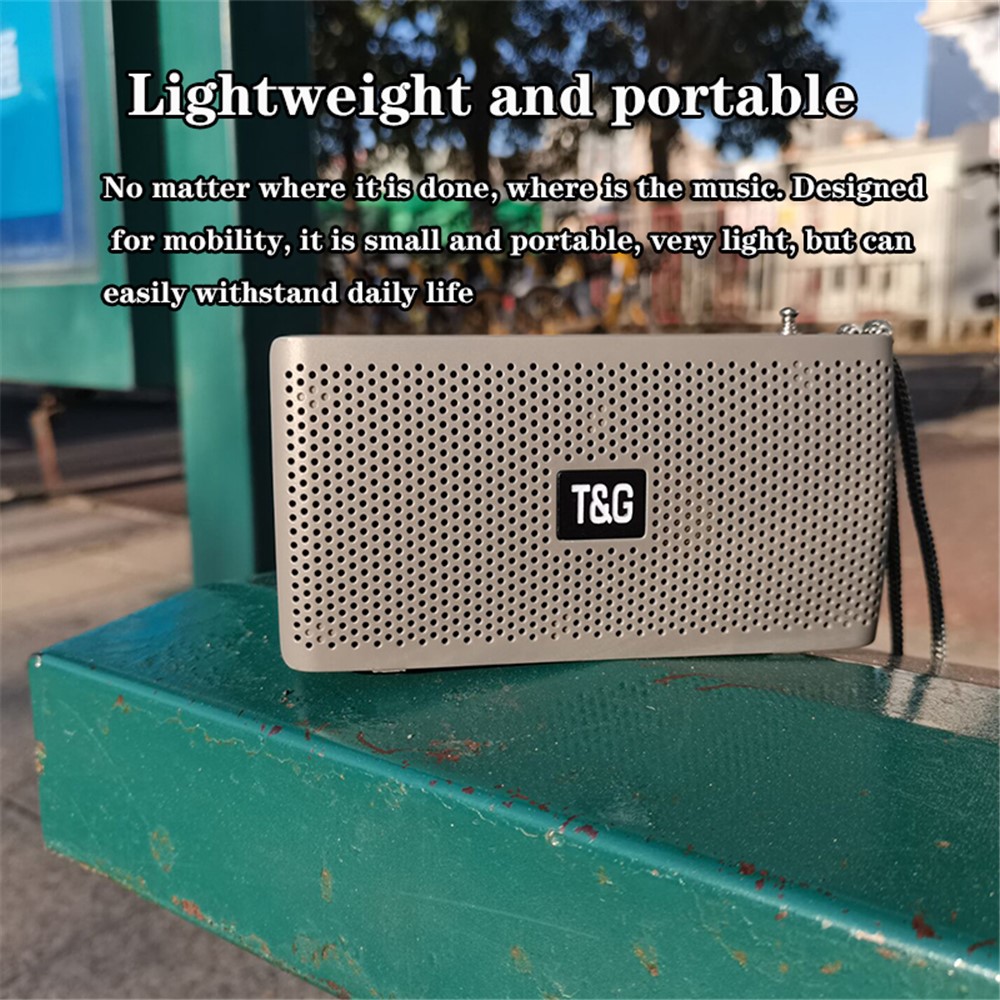 T&G TG282 Wireless Bluetooth Speaker with Flashlight Music Player Support TF / FM / 3.5mm AUX / U Disk - Green-4