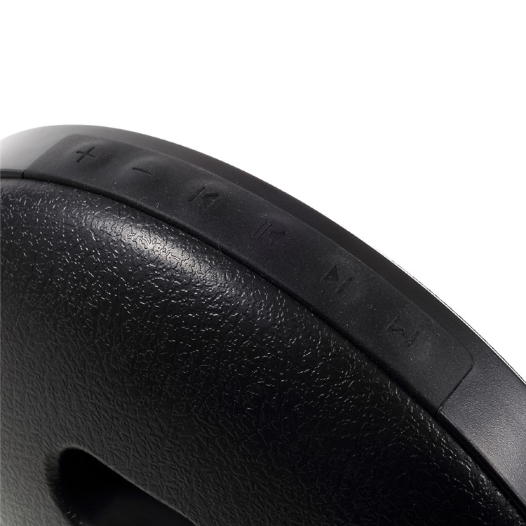 Q5 Round Shape Mega Bass Bluetooth Speaker with Mic Support TF Card - Black-8