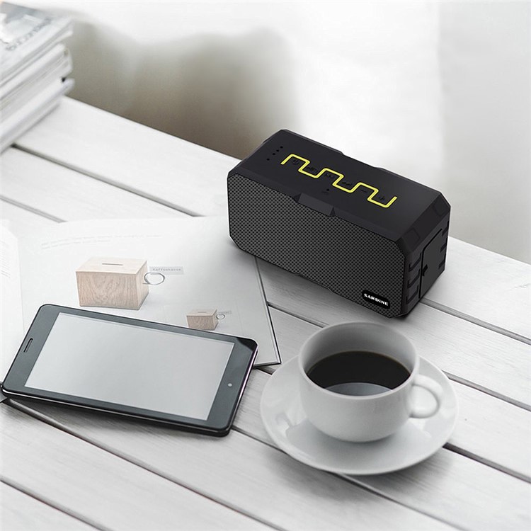 F5 2 in 1 Waterproof Bluetooth Speaker + 2600mAh Portable Power Bank - Black-7