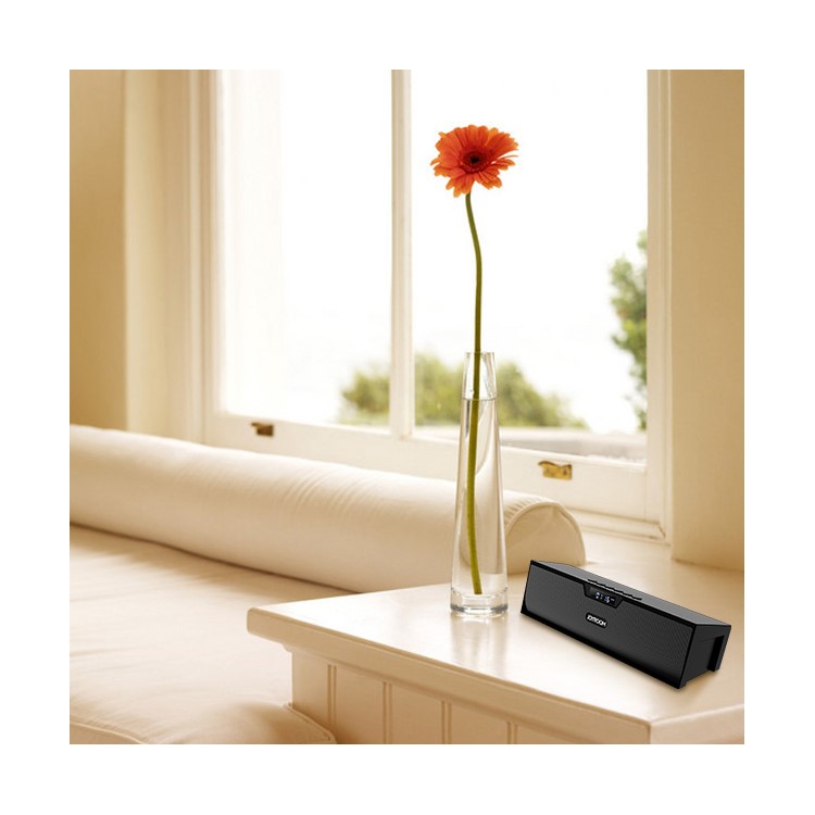 JOYROOM M5 Wireless Bluetooth Speaker Desktop Clock Support Hands-free Call/TF Card/AUX-in-9