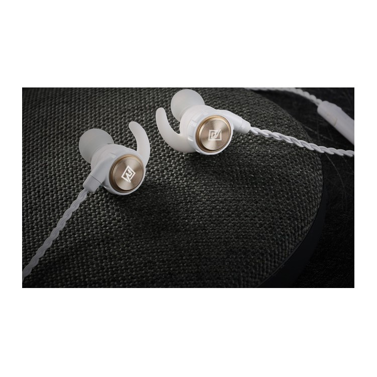 REMAX S10 Magnet Wireless Bluetooth 4.1 In-ear Sports Earphone for iPhone 7 / 7 Plus - Gold Color-2