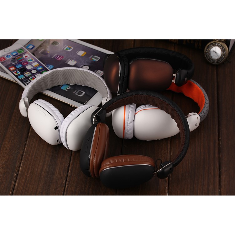 BT-002 Stereo Wireless Headphones with Microphone Over-ear Foldable Portable Headset - Brown / Black-6