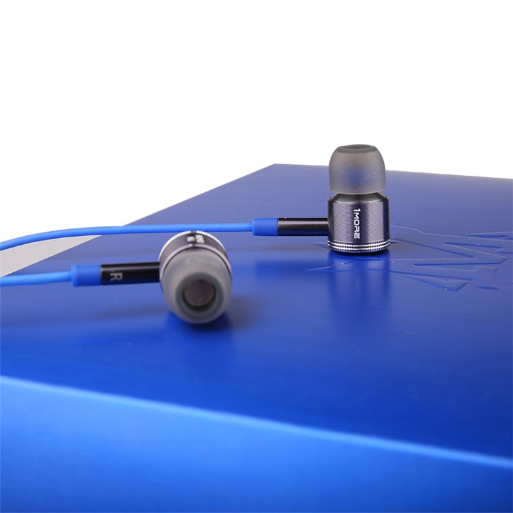 1MORE EM003 MOMO WU 3.5mm In-ear Mega Bass Earphone Headset with Mic-4
