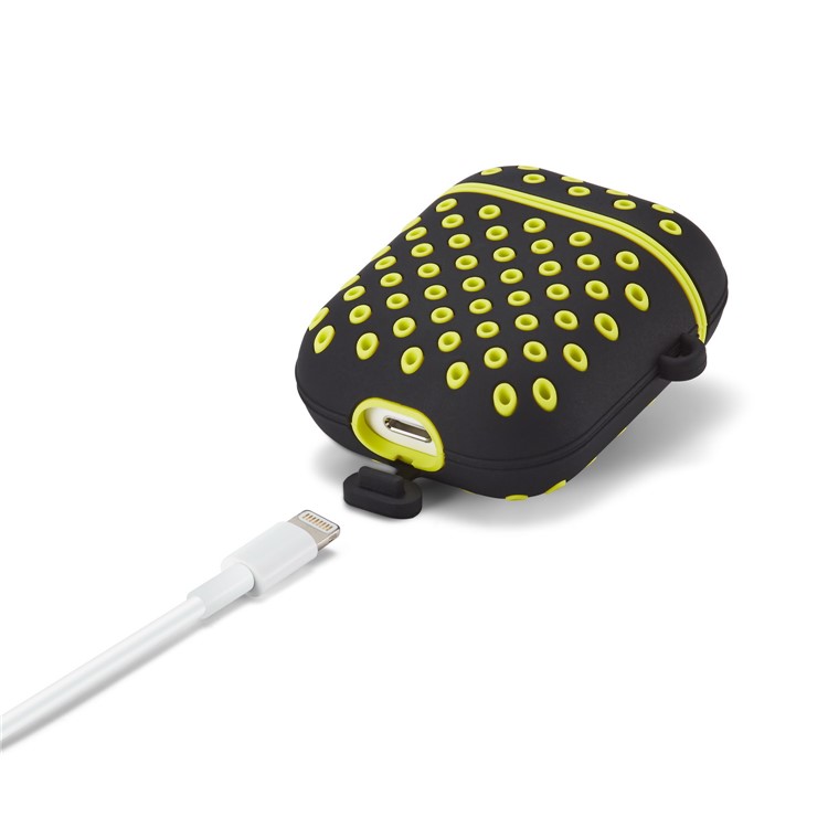 Two-tone Silicone Case with Carabiner for AirPods with Charging Case (2019)/(2016)/Wireless Charging Case (2019) - Black / Yellow-4