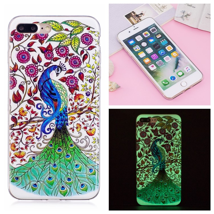 

For iPhone 8 Plus / 7 Plus Luminous IMD Soft TPU Back Phone Case - Peacock