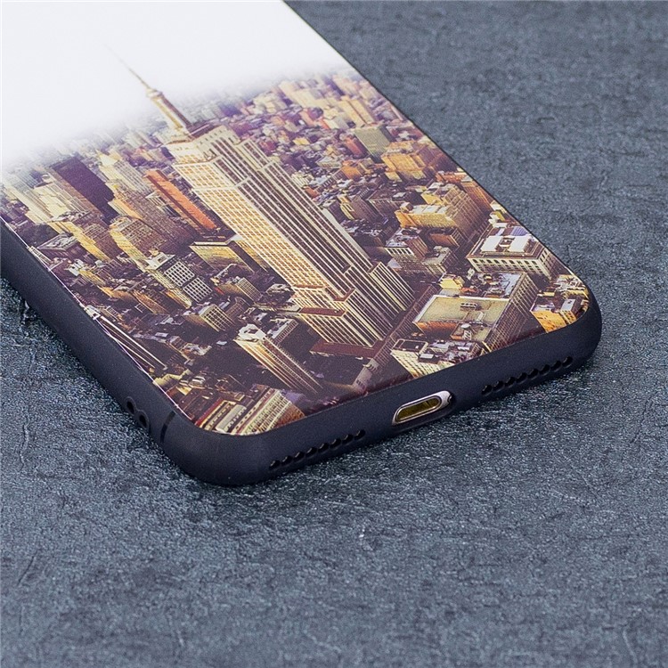 Patterned Tempered Glass Case Drop-proof Hybrid Back Shell for iPhone 8 Plus/7 Plus - New York-2