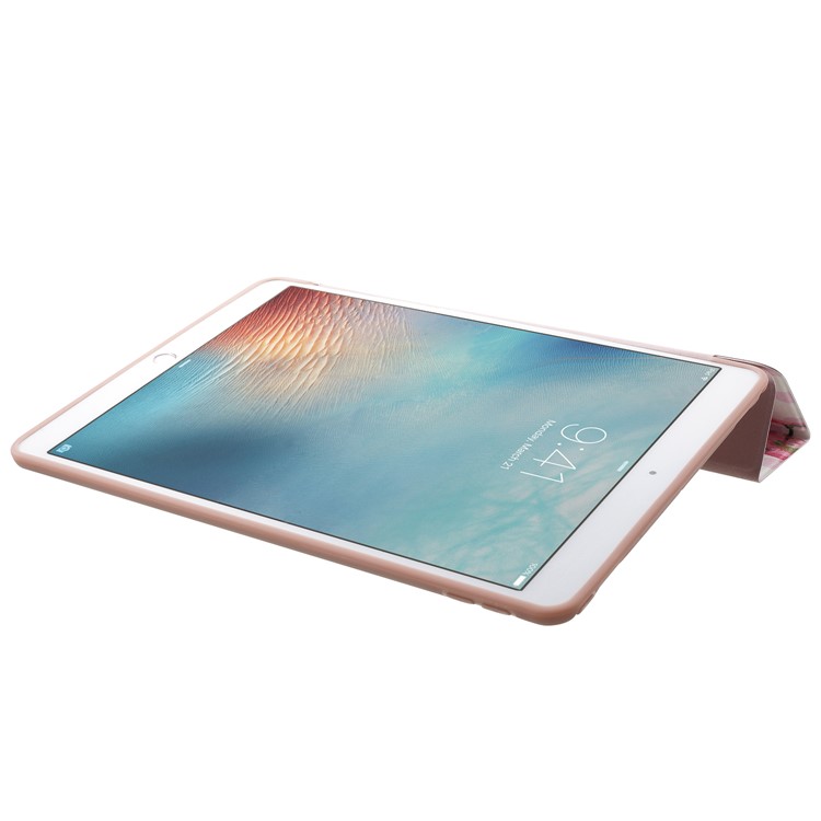 Pattern Printing Tri-fold Stand Leather Tablet Cover Case for iPad Pro 10.5-inch (2017) - Flamingo and Flower-6