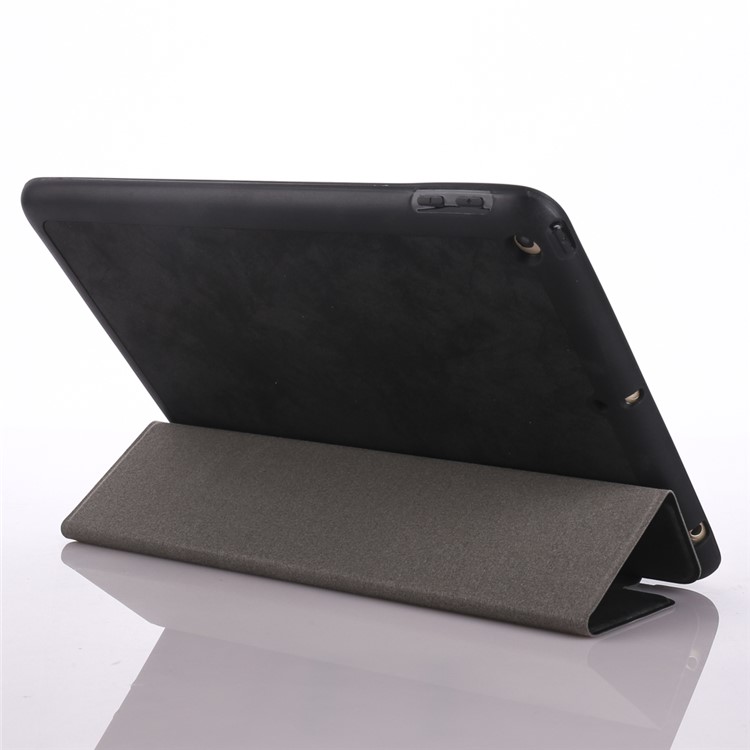 Vintage Style Tri-fold Stand Leather Tablet Case with Pen Slot for iPad 9.7 (2018)/9.7 (2017) - Black-5