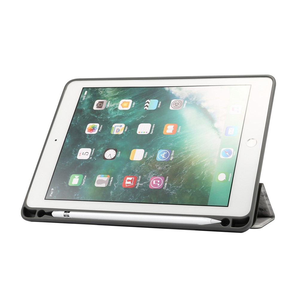 Custodia In Pelle Lucida Con Rivestimento In Similpelle Modello Marmo Per Ipad 9.7 Pollici (2018) /9.7 Pollici (2017) / Pro 9.7 Pollici (2016) // Aria 2 / Aria - Nero-7