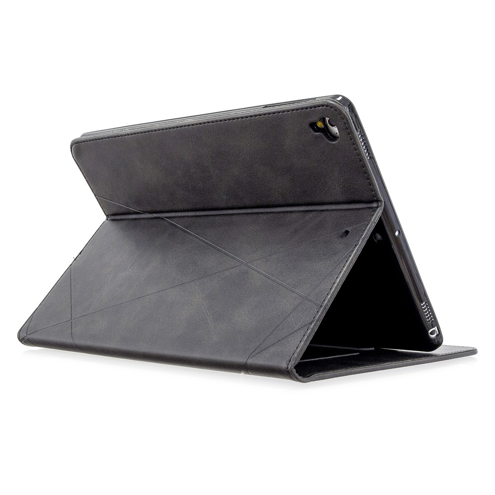 Geometric Pattern Stand Leather Smart Case for iPad Air 2/Air (2013)/iPad 9.7-inch (2018)/(2017)/Pro 9.7 inch (2016) - Black-5