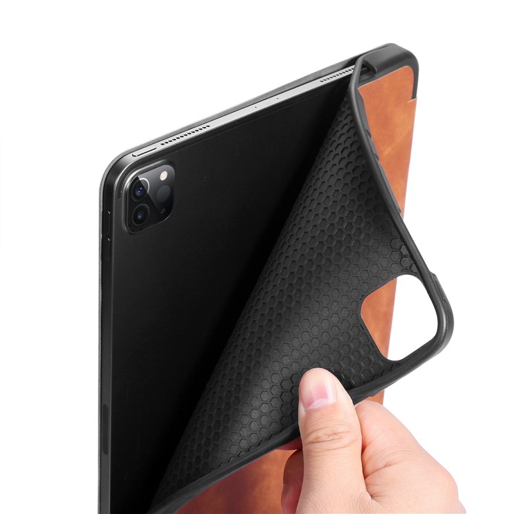 DG.MING See Series Auto Wake & Sleep Leather Phone Case for Apple iPad Pro 11-inch (2020)/(2018) - Brown-16