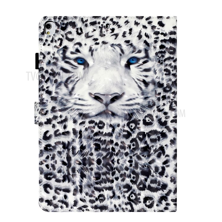 Light Spot Decor Patterned PU Leather Stand Shell Tablet Shell Case for iPad 10.2 (2020) (2019) - Scary Leopard-4
