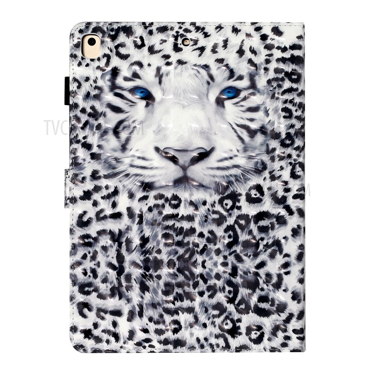 Light Spot Decor Patterned PU Leather Shell Stand Shell Tablet Cover for iPad Air 2/Air (2013)/9.7-inch (2018) - Scary Leopard-4