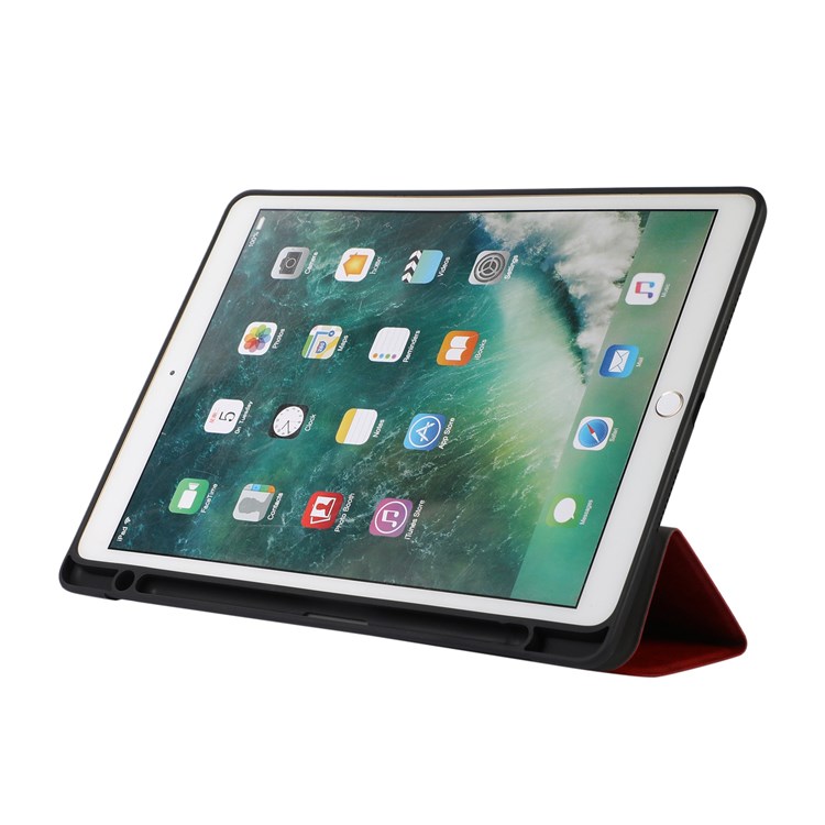 For iPad 9.7-inch (2017)/(2018)/iPad Air (2013)/iPad Air 2 Tablet Case PU Leather Trifold Stand Auto Wake/Sleep Smart Cover Shell with Pen Holder - Red-2