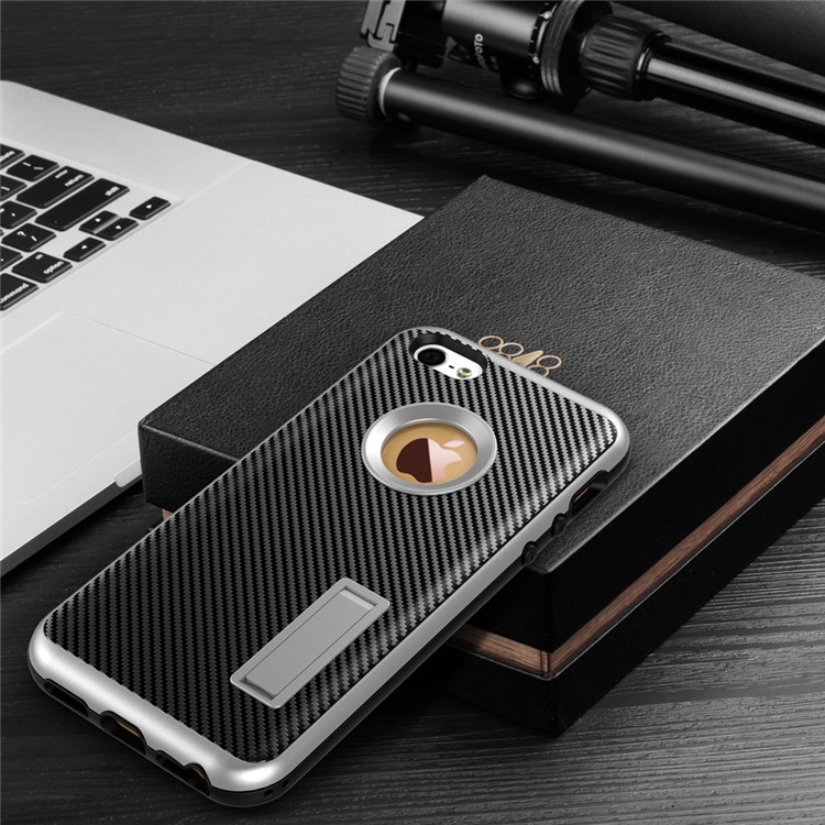 Carbon Fiber Texture PC + TPU Kickstand Case for iPhone SE/5s/5 - Black-3