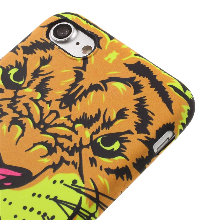 Patterned Noctilucent Glow TPU Case for iPhone 7 4.7 inch - Tiger with Long Tooth / Yellow & Orange-4