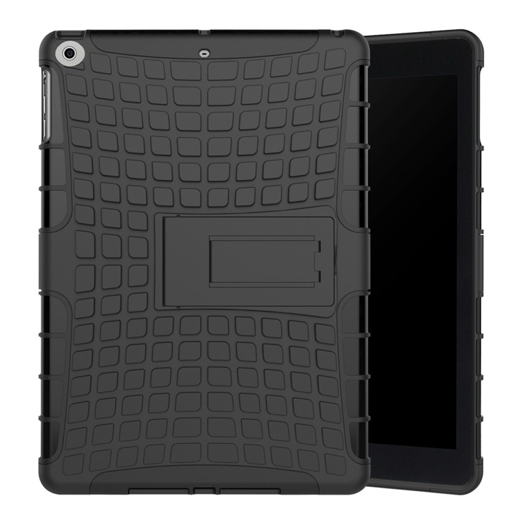 Für IPad 9.7 (2018) / 9.7 (2017) Anti-Rutsch-Reifenmuster Kickstand PC-TPU-Hybrid-Tablet-Fall - Schwarz