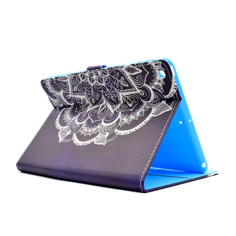 Padrão de couro carteira tampa da mesa com suporte para iPad 9.7 (2017) - Half Henna Lotus-4