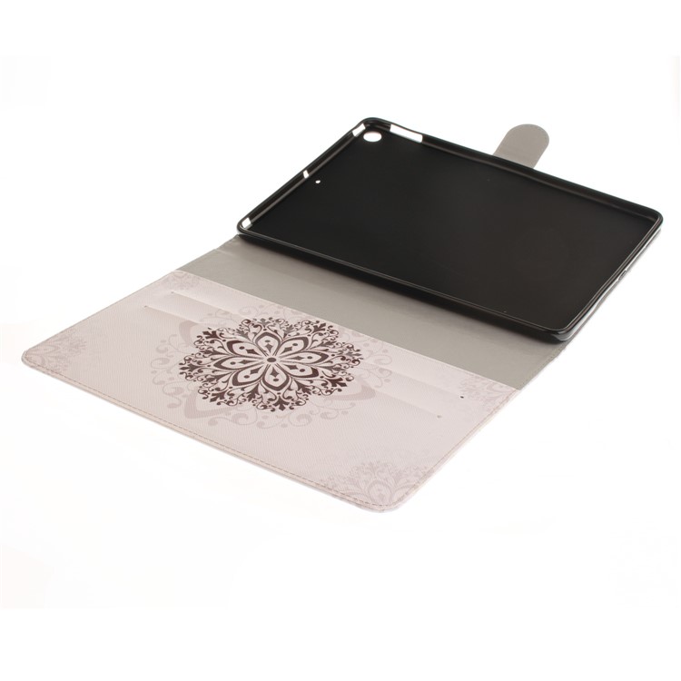 Patterned Smart Stand Leather Cover Case for iPad 9.7 (2018) / 9.7 (2017) - Stencil Pattern-8